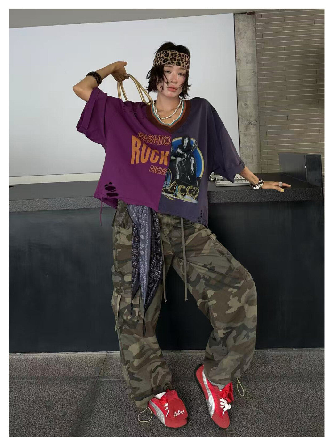 Rebel Rock Summer Colorblock V-Neck Tee - Punk Princess Essential」