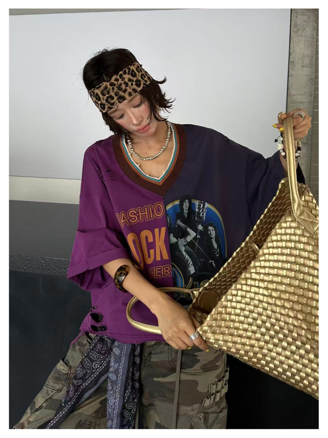 Rebel Rock Summer Colorblock V-Neck Tee - Punk Princess Essential」