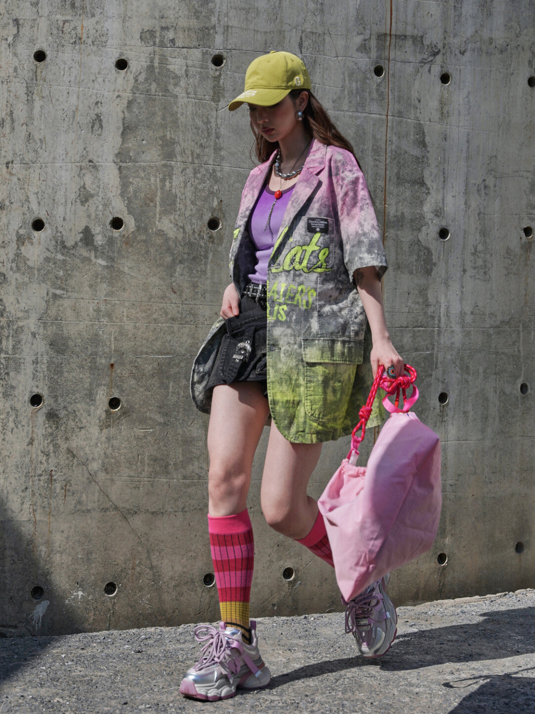 Urban Graffiti Art Sleeveless Jacket - Wearable Street Canvas」