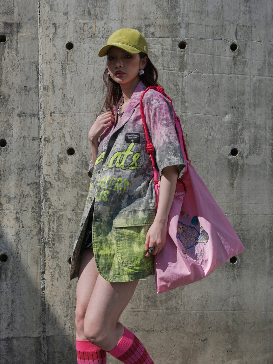 Urban Graffiti Art Sleeveless Jacket - Wearable Street Canvas」