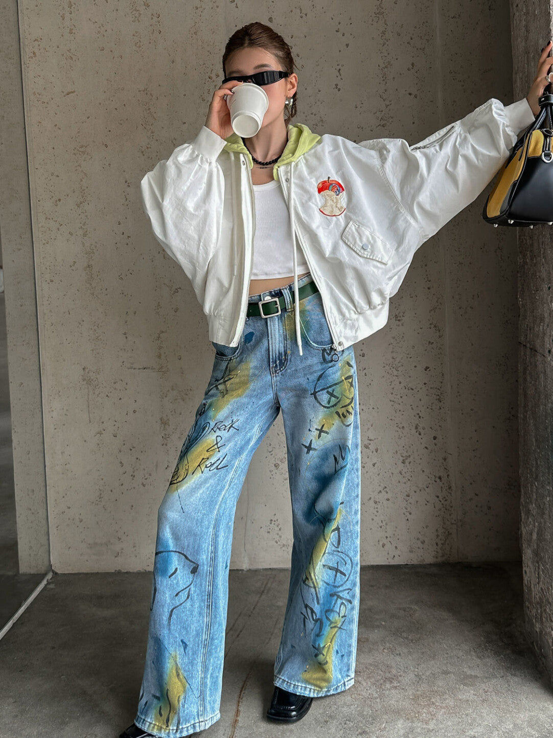 Hip-Hop Spray Paint &amp; Hand-Drawn Graphic Jeans - Street Art You Wear」