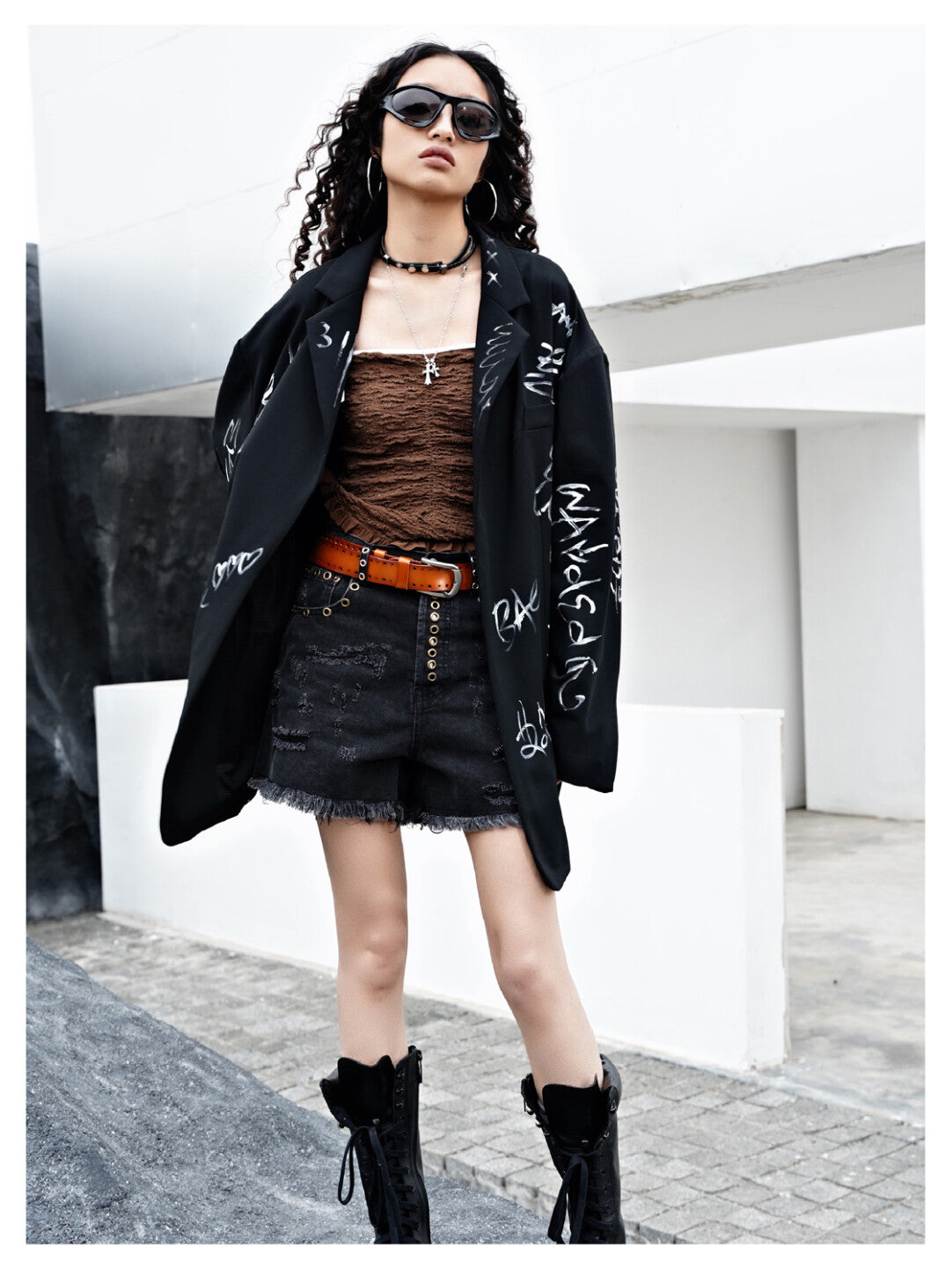 Oversized Hand-Painted Doodle Blazer - Streetwise Sophistication」  Product Description: