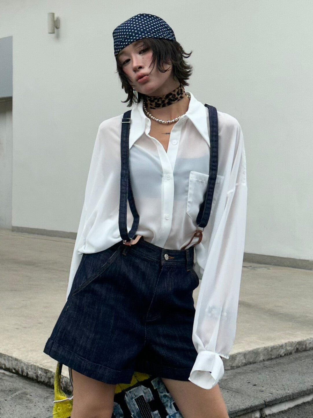 High-Waisted Roll-Cuff Overalls Shorts - Vintage Charm Meets Modern Playfulness」