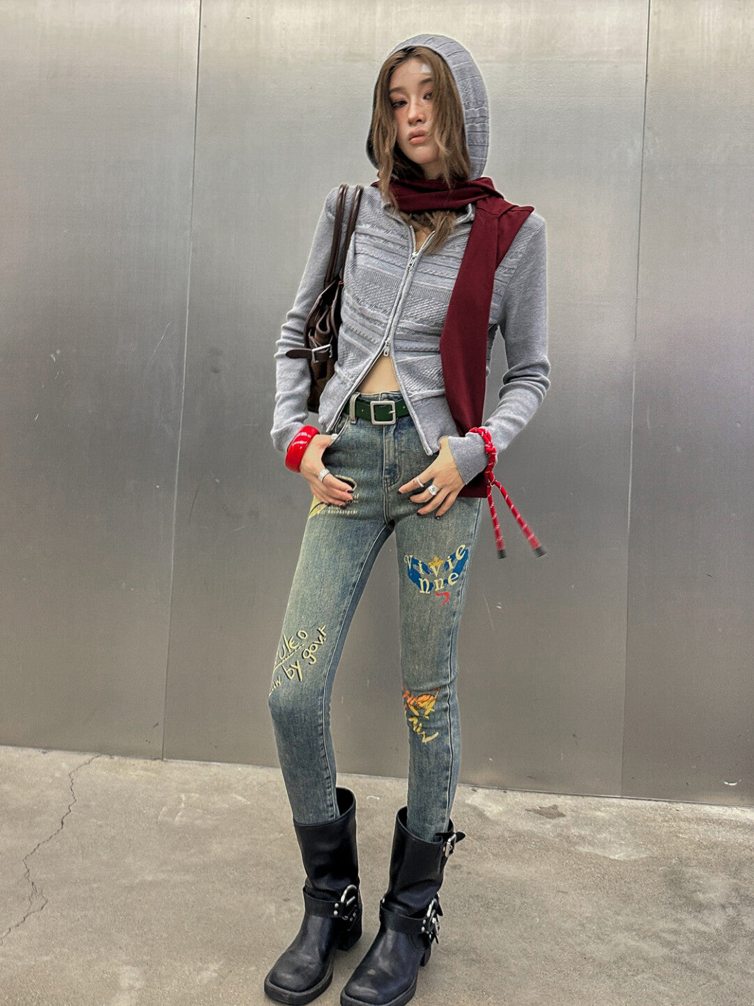 Retro Nostalgia Print Skinny Jeans - Vintage Vibes, Modern Fit」