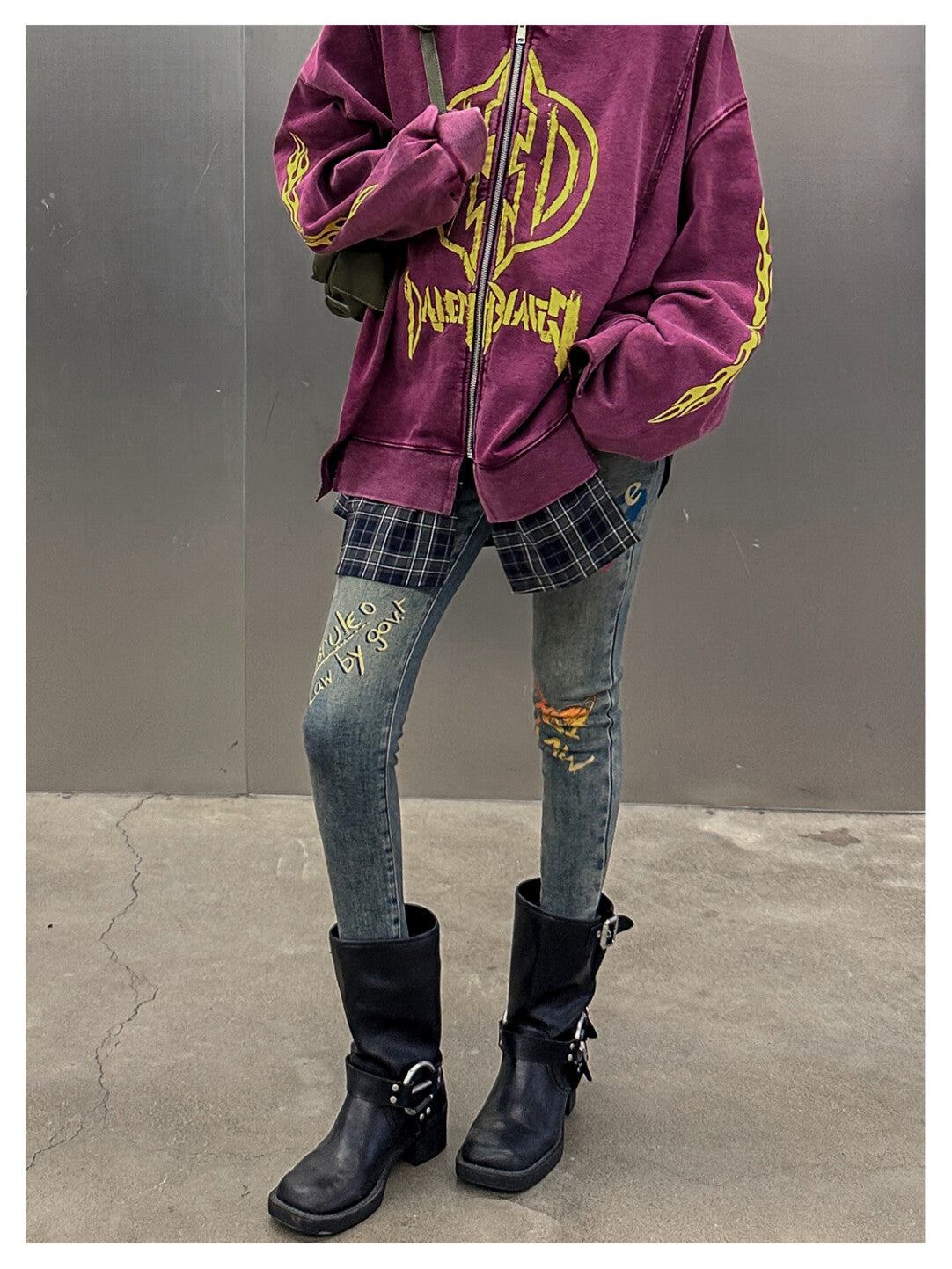 Retro Nostalgia Print Skinny Jeans - Vintage Vibes, Modern Fit」