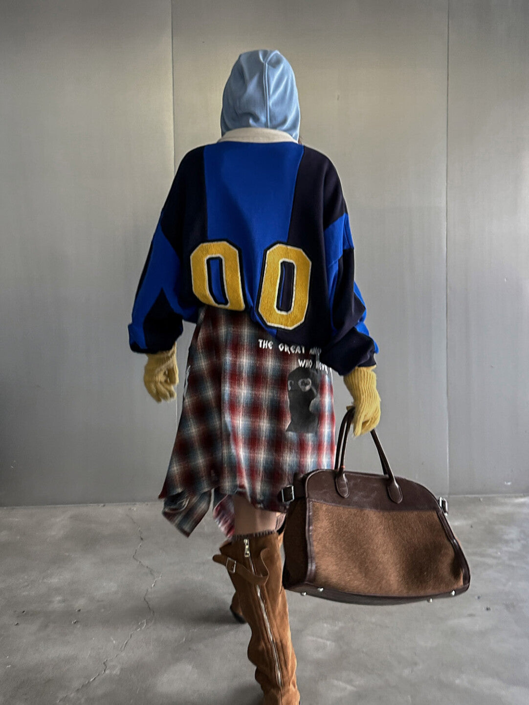 Refined Sport-Chic Colorblock Hoodie - Where Athletic Edge Meets Tailored Sophistication