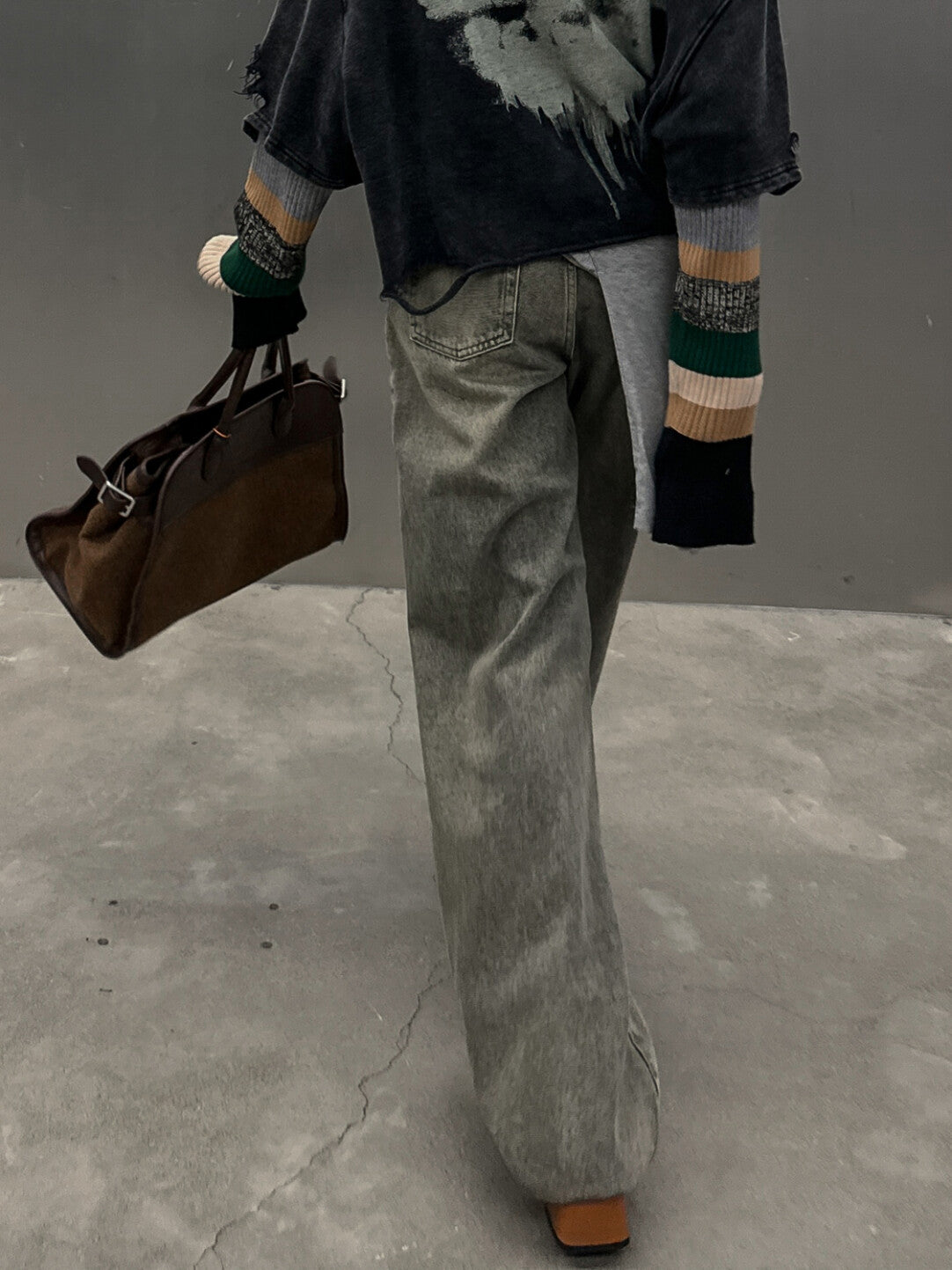 Wasteland Style Distressed Embroidered Denim Jeans - Post-Apocalyptic Elegance」