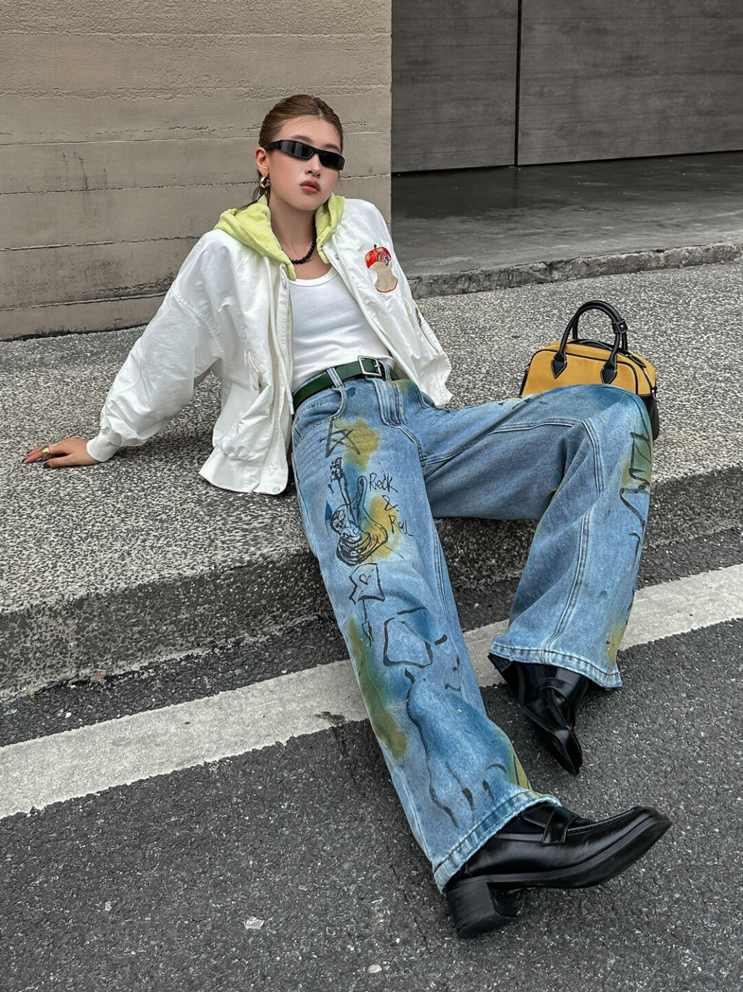 Hip-Hop Spray & Hand-Painted Denim Pants – Urban Artistry Meets Streetwear Swagger"